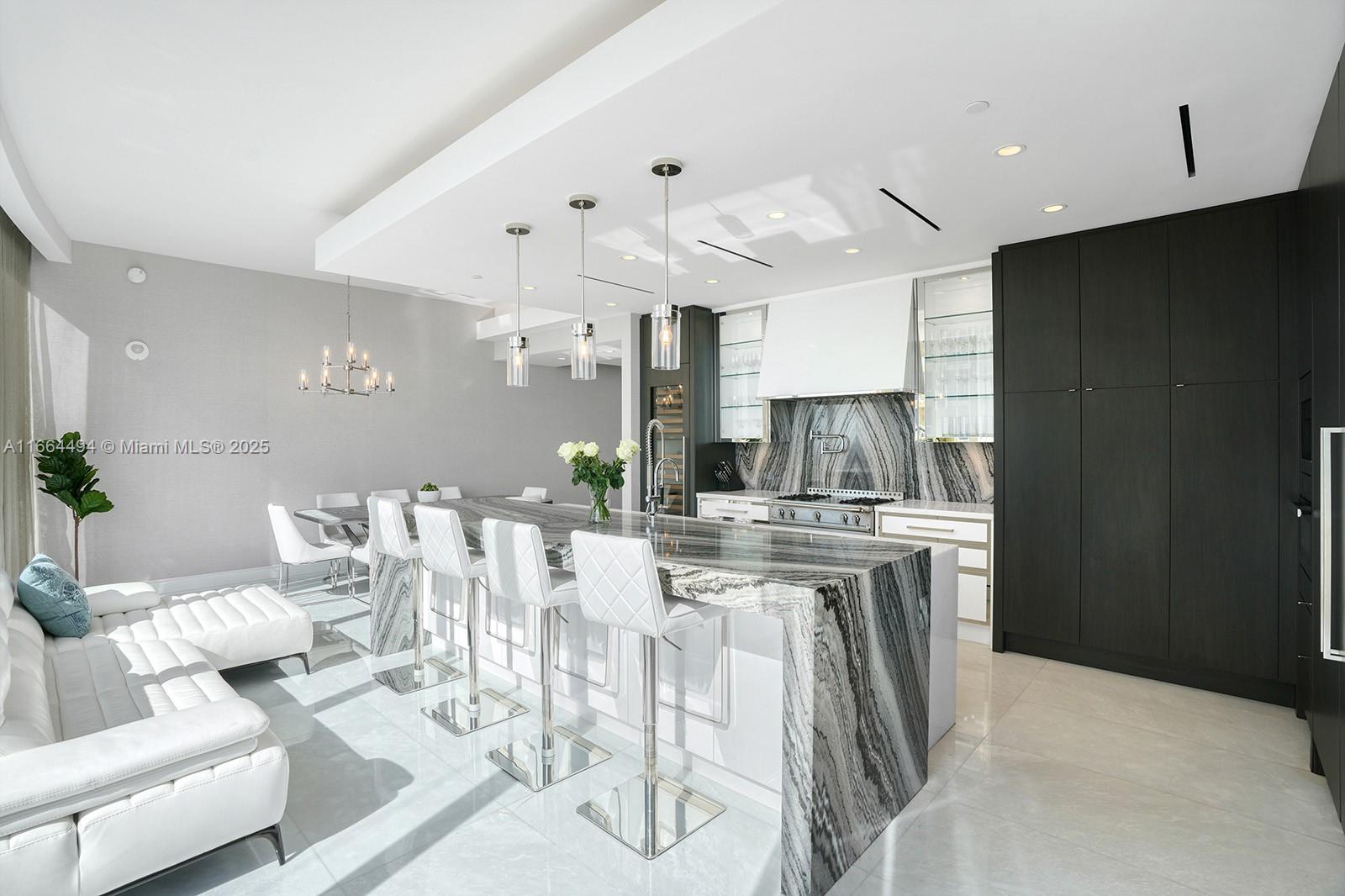 NORTH BISCAYNE BEACH AMEN - Residential