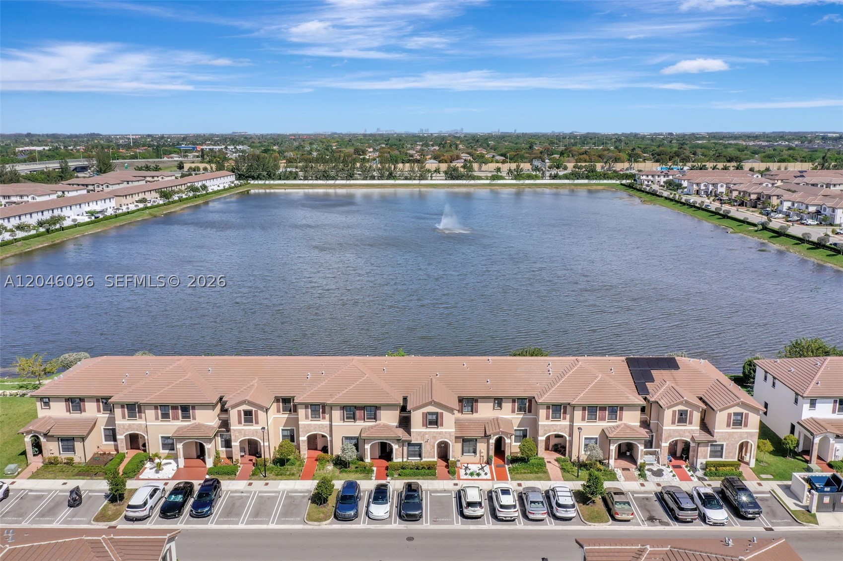 AQUABELLA NORTH - Residential