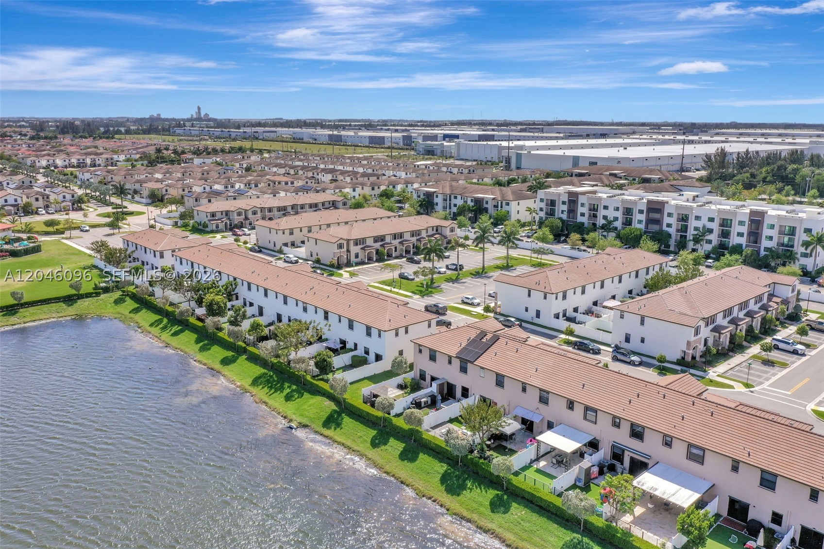 AQUABELLA NORTH - Residential