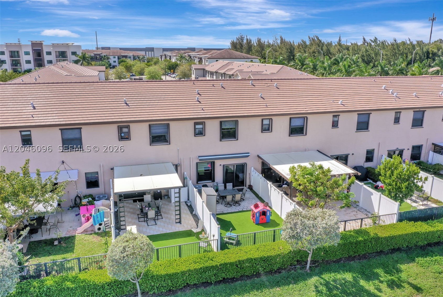 AQUABELLA NORTH - Residential