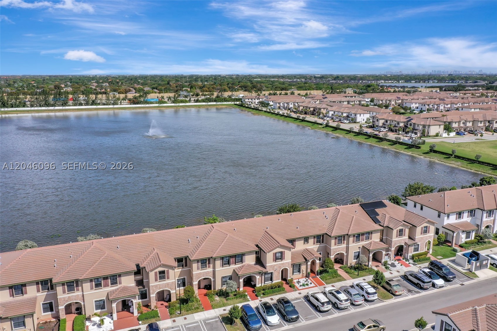 AQUABELLA NORTH - Residential