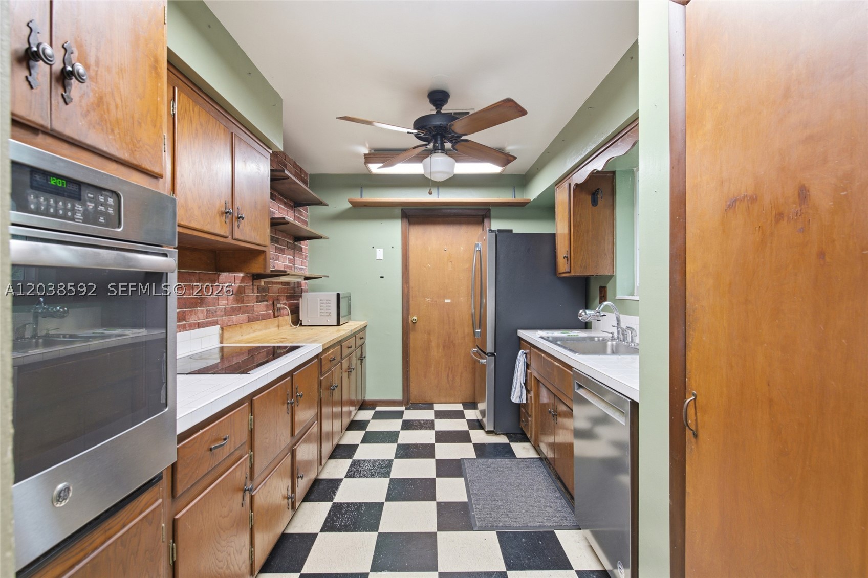 BREEZESWEPT PARK ESTATES - Residential