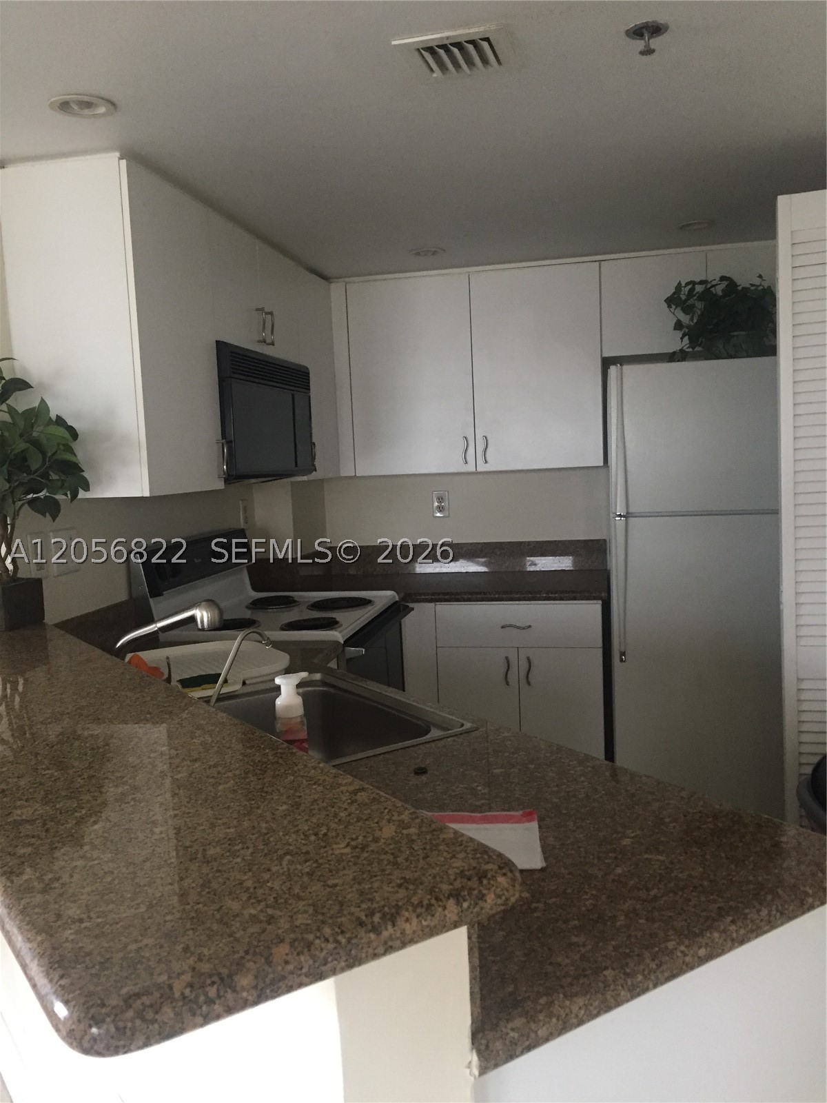 GABLES TERRACE CONDO - Residential Lease