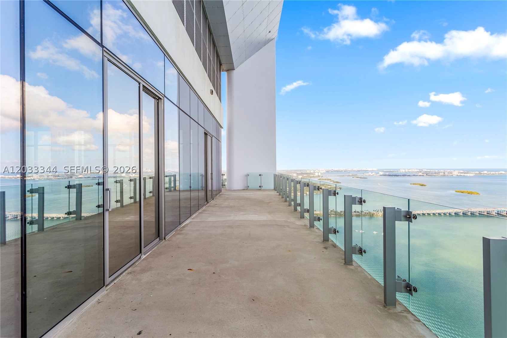 EDGEWATER - Residential