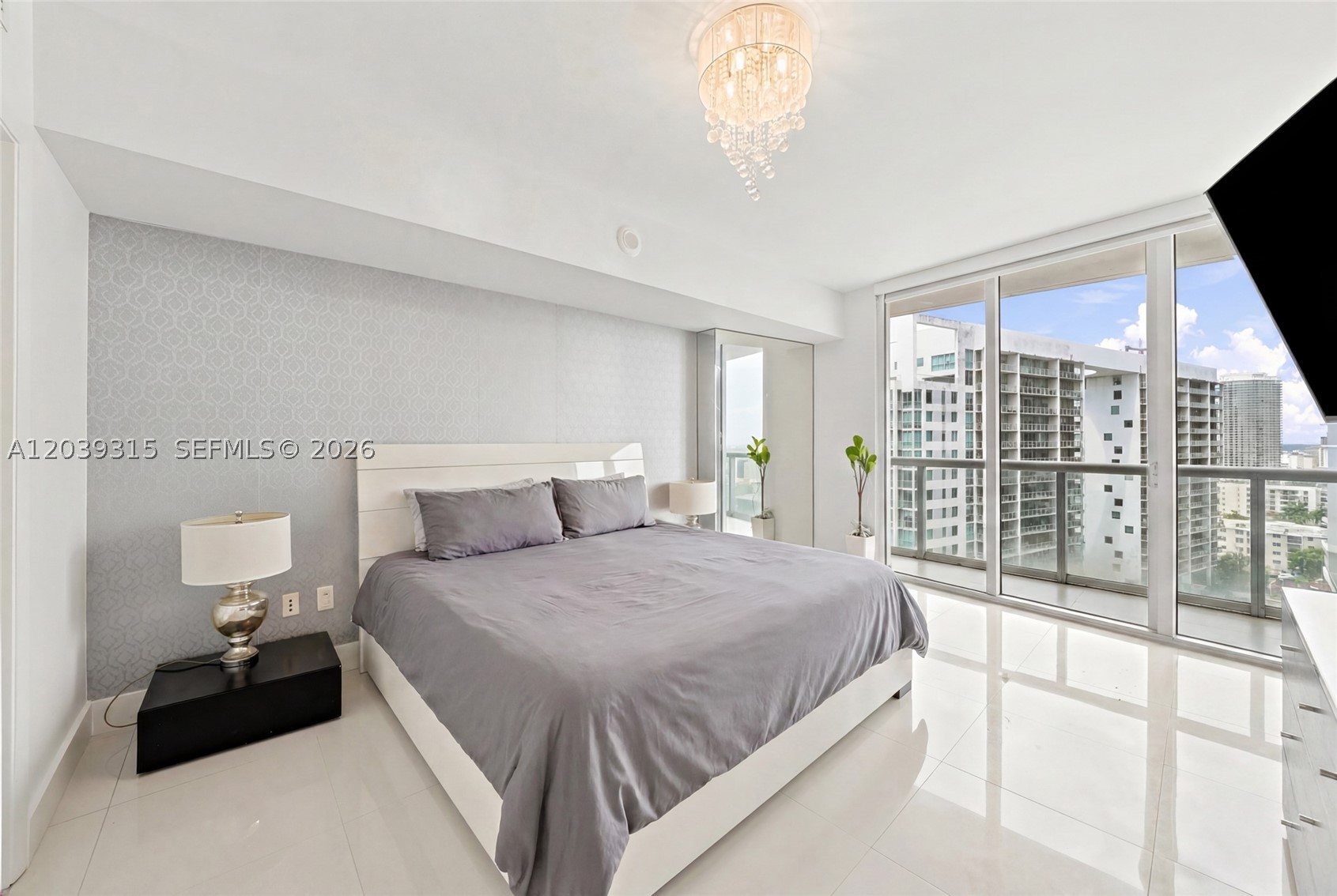 ICON BRICKELL CONDO NO 3 - Residential