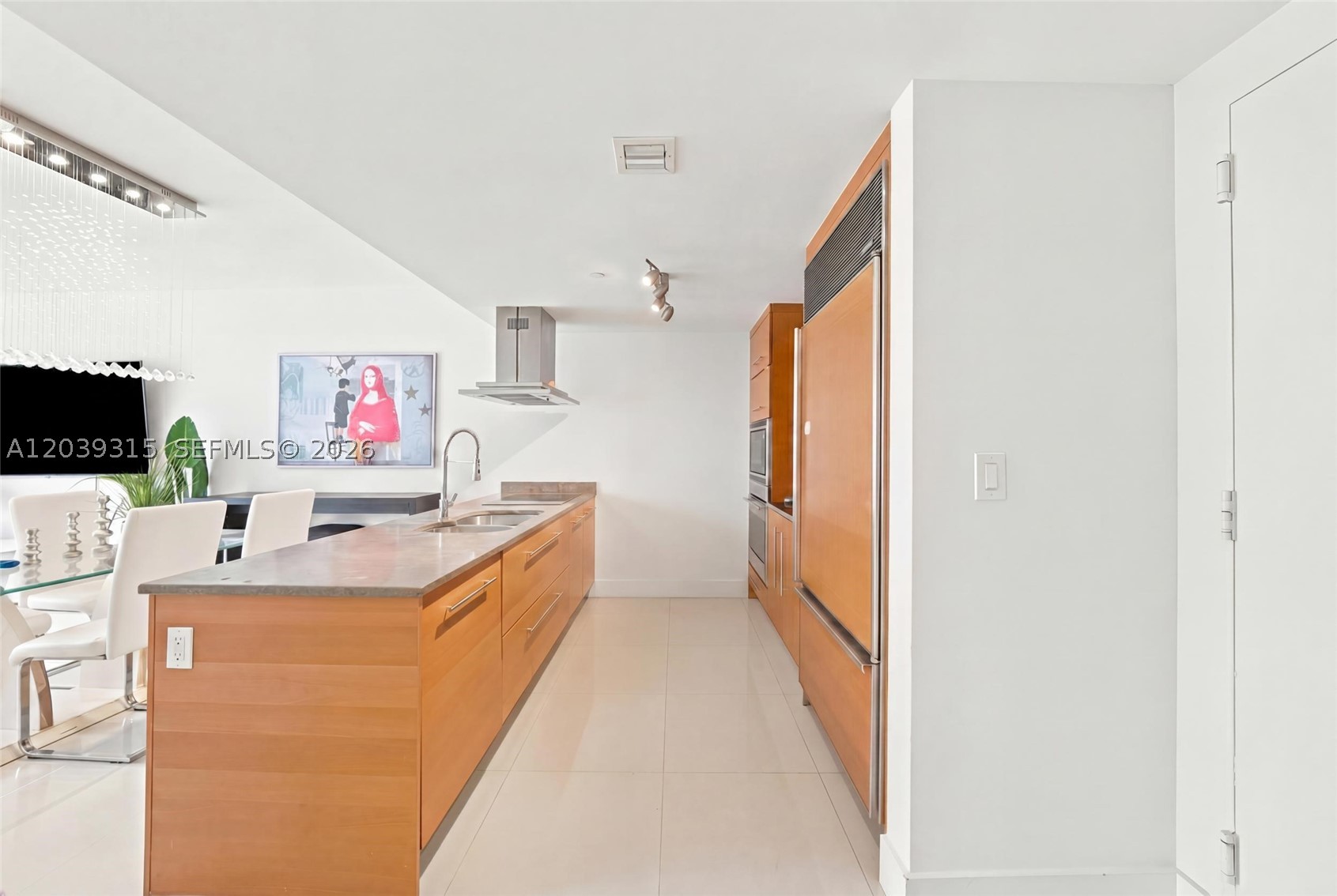 ICON BRICKELL CONDO NO 3 - Residential