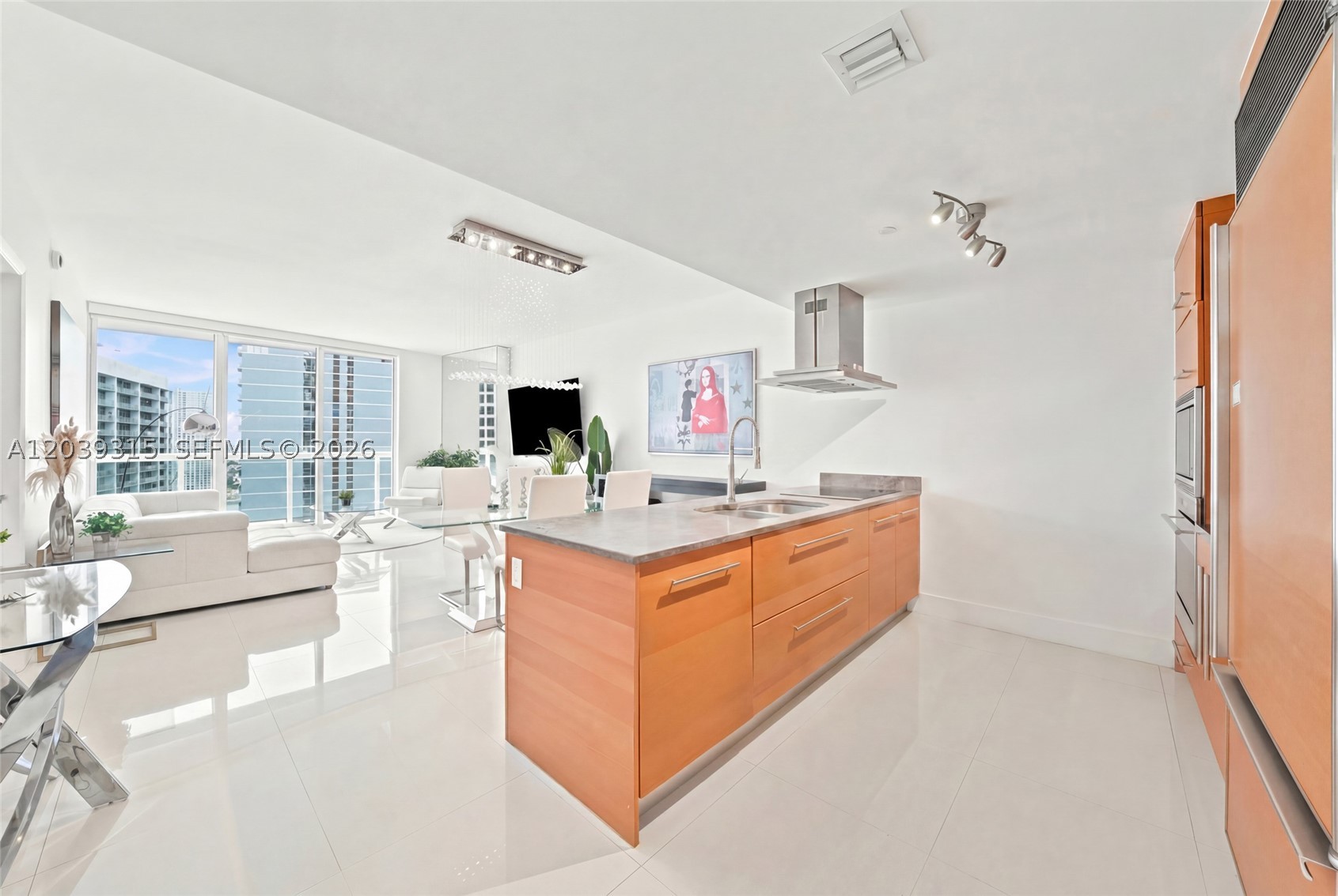 ICON BRICKELL CONDO NO 3 - Residential