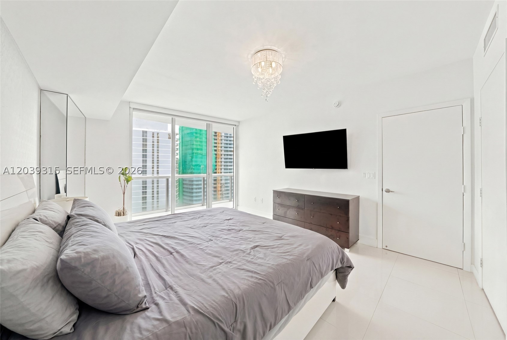 ICON BRICKELL CONDO NO 3 - Residential