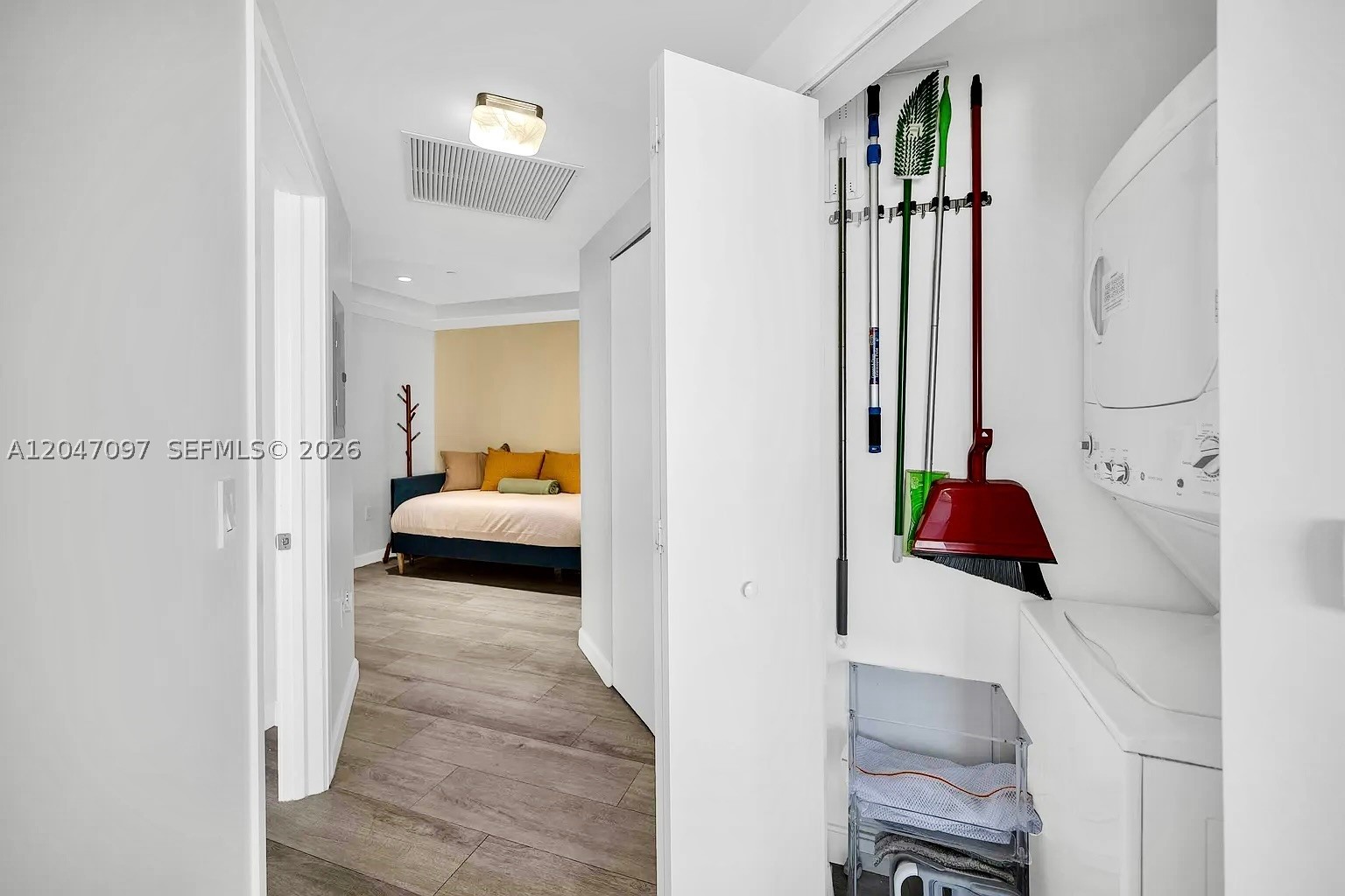 BRICKELL HEIGHTS WEST CON - Residential Lease