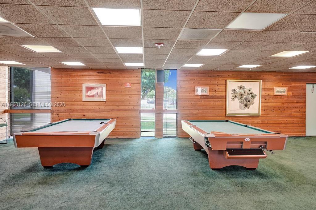 LAUDERDALE OAKS CONDO XV - Residential