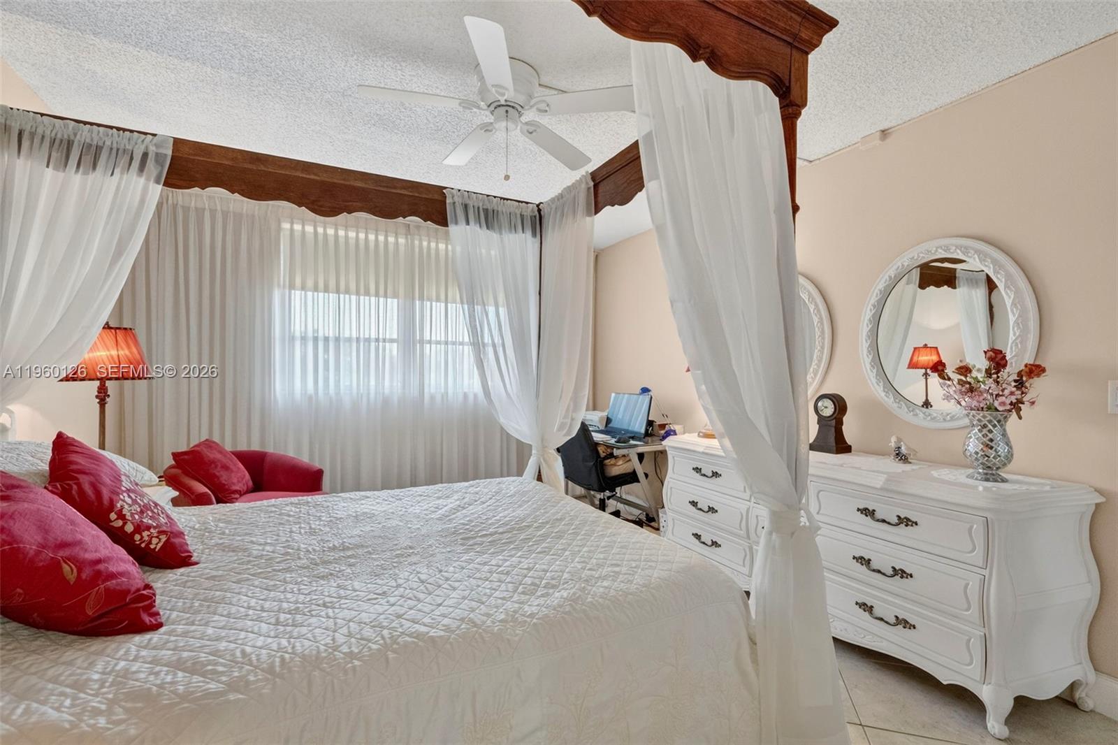 LAUDERDALE OAKS CONDO XV - Residential