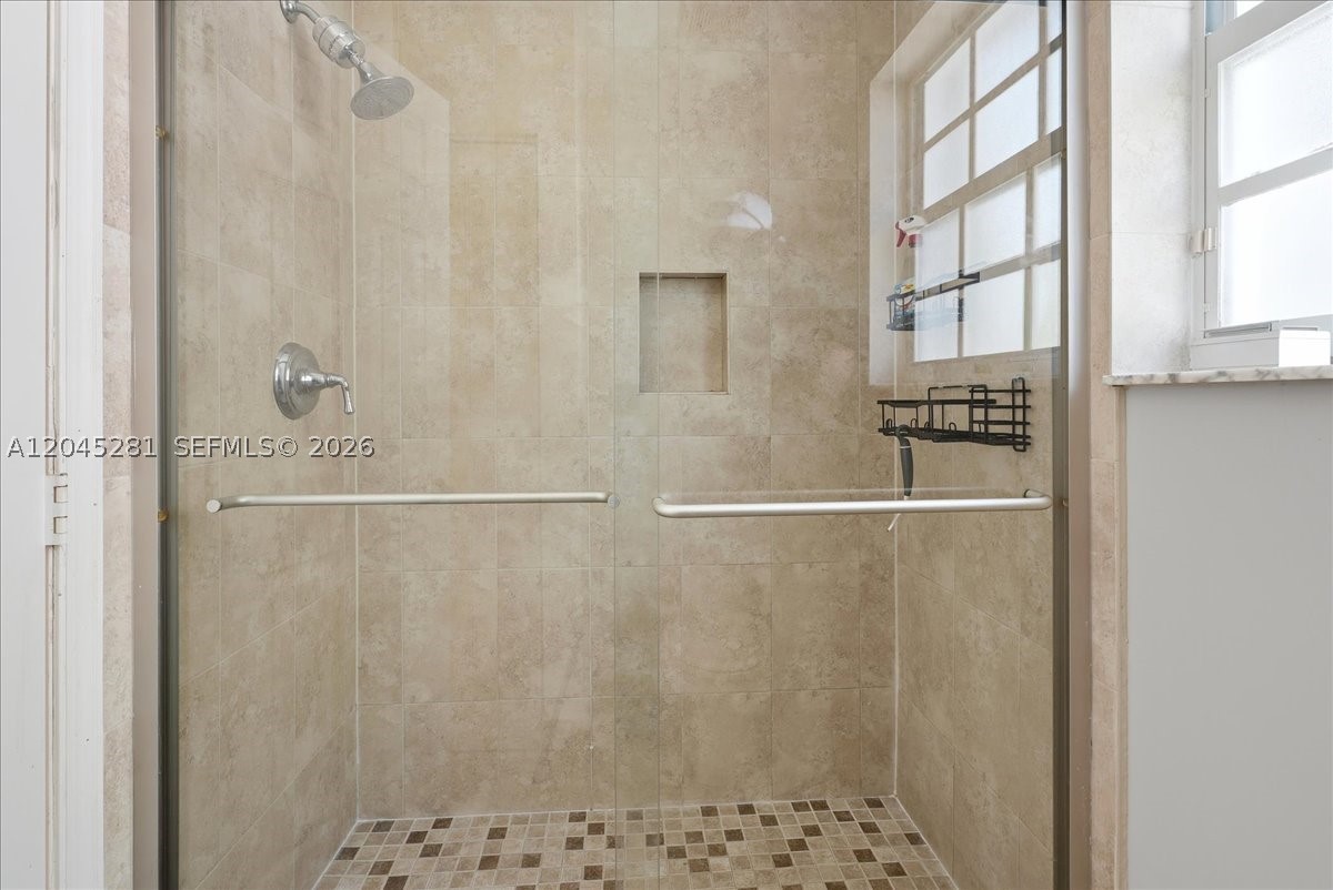 TOWNGATE - Residential