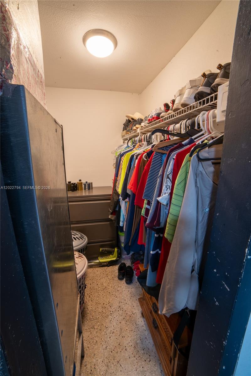 GRAPELAND HEIGHTS - Residential Income