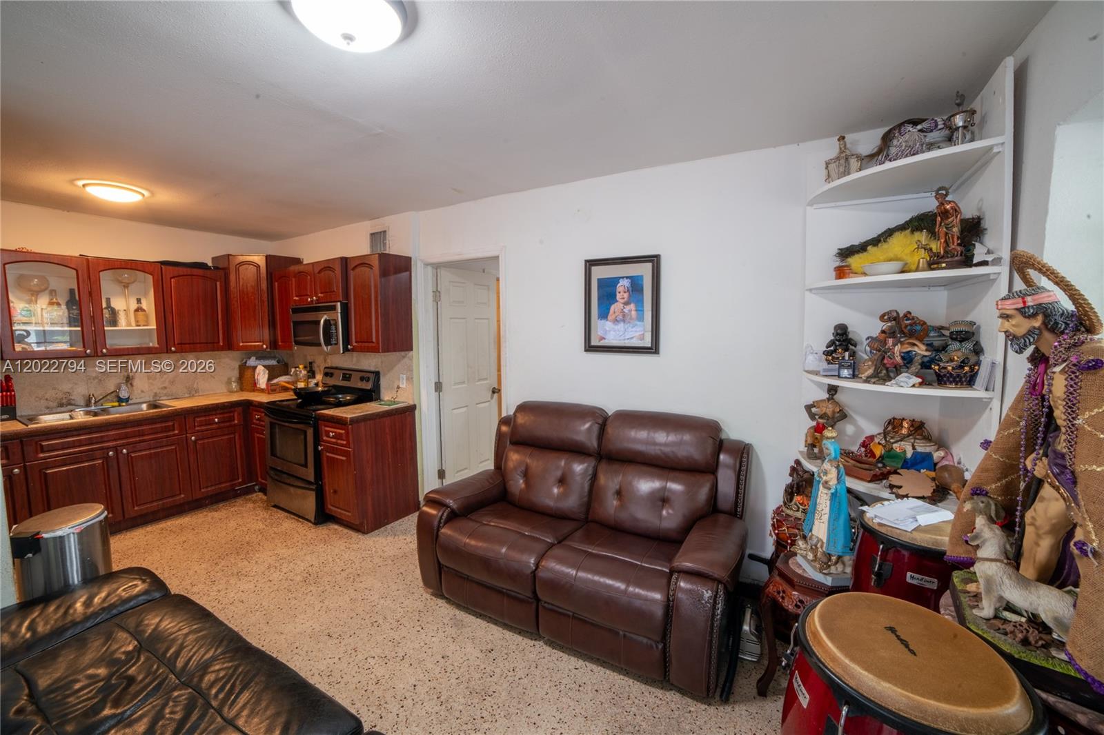 GRAPELAND HEIGHTS - Residential Income