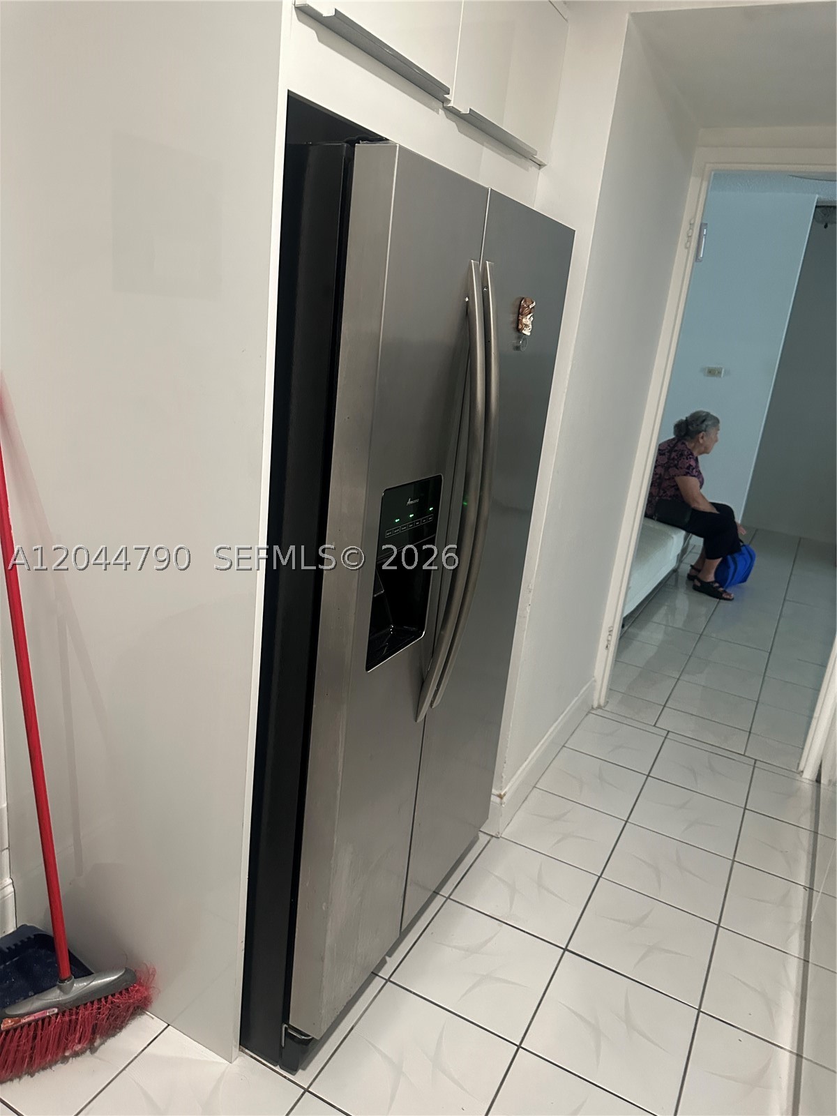 FOUR WINDS CONDO - Residential Lease