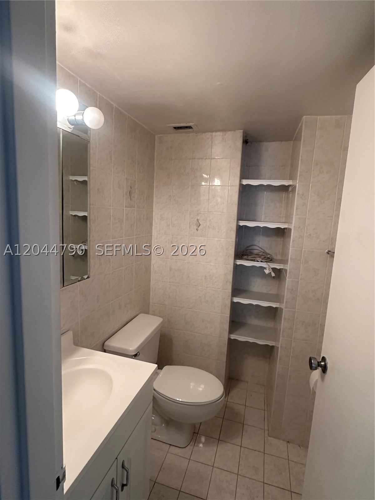 FOUR WINDS CONDO - Residential Lease