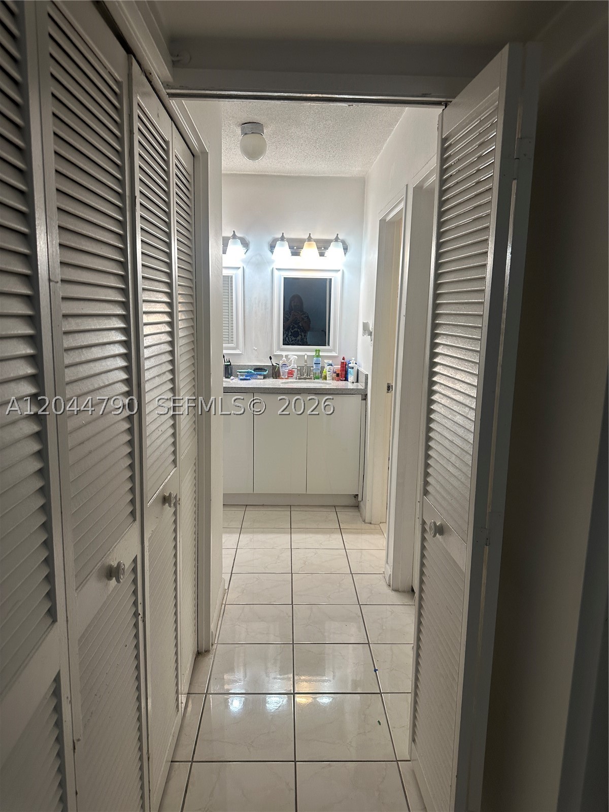 FOUR WINDS CONDO - Residential Lease