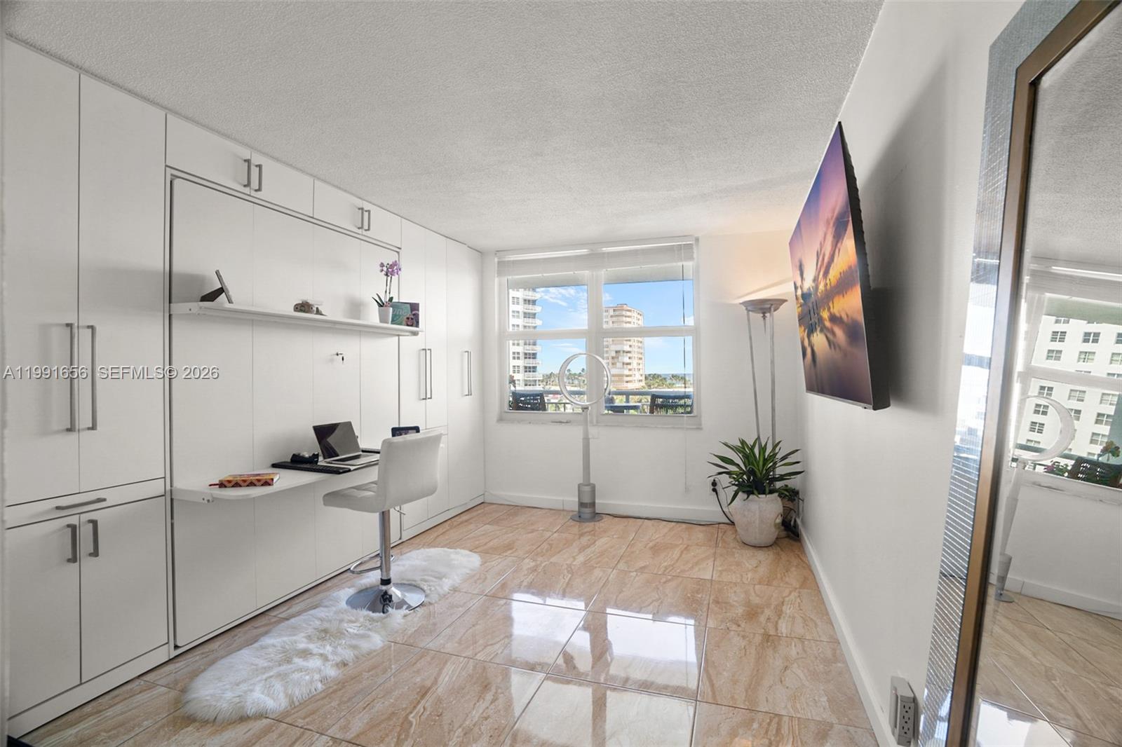 GRANADA HOUSE CONDOMINIUM - Residential