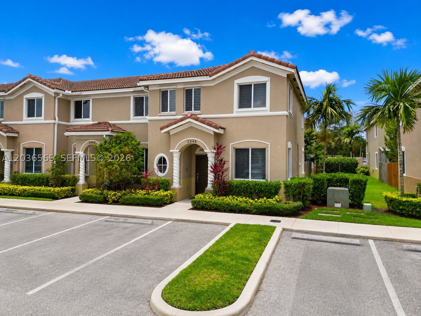 TOWNS AT SEASCAPE - Residential Lease