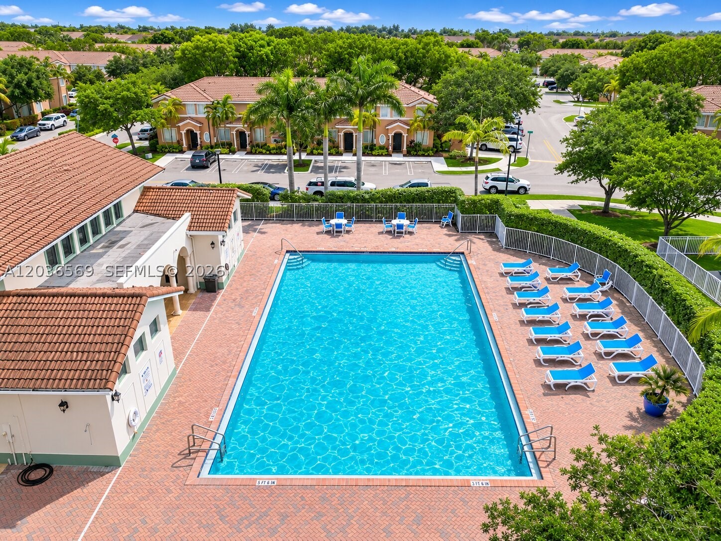 TOWNS AT SEASCAPE - Residential Lease