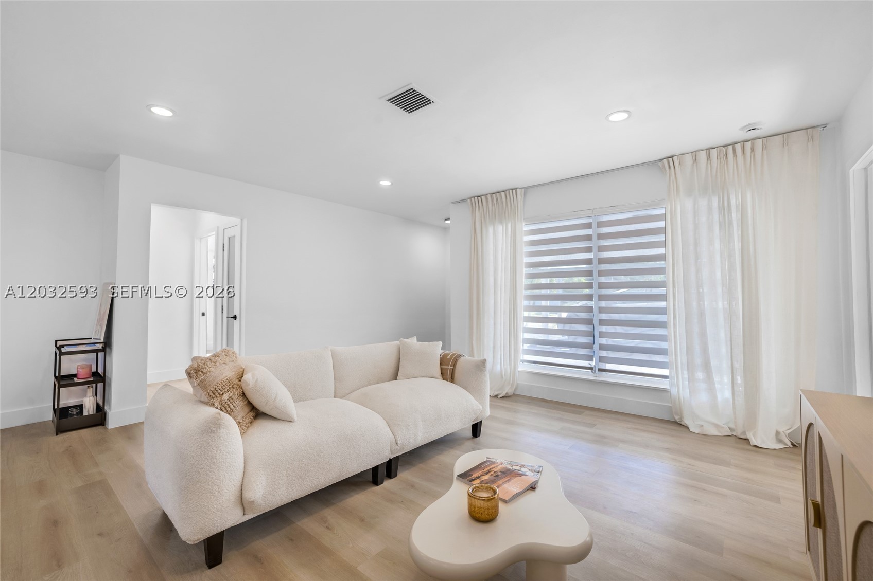 HOLLYWOOD HILLS AMEN PLAT - Residential