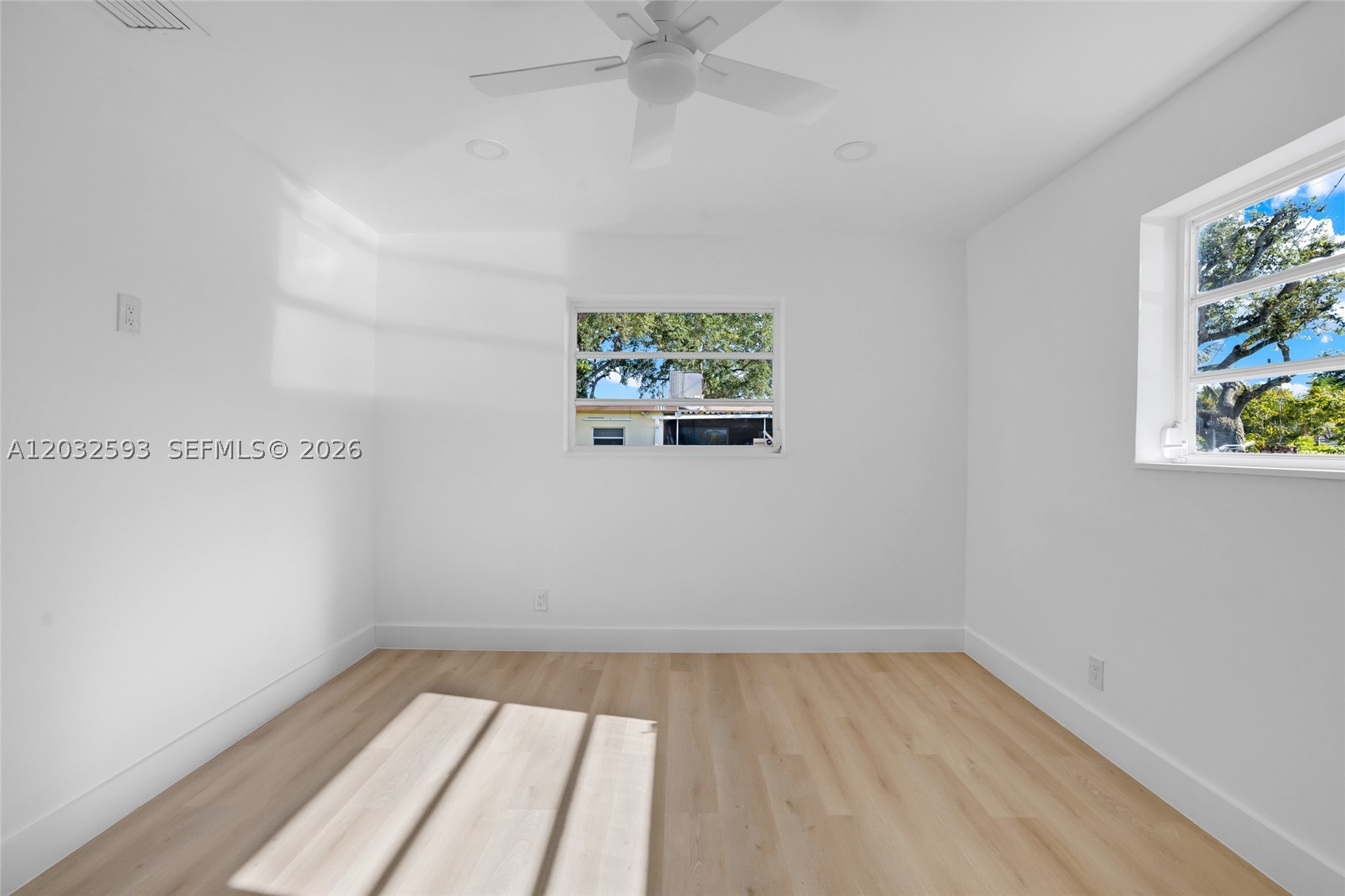 HOLLYWOOD HILLS AMEN PLAT - Residential