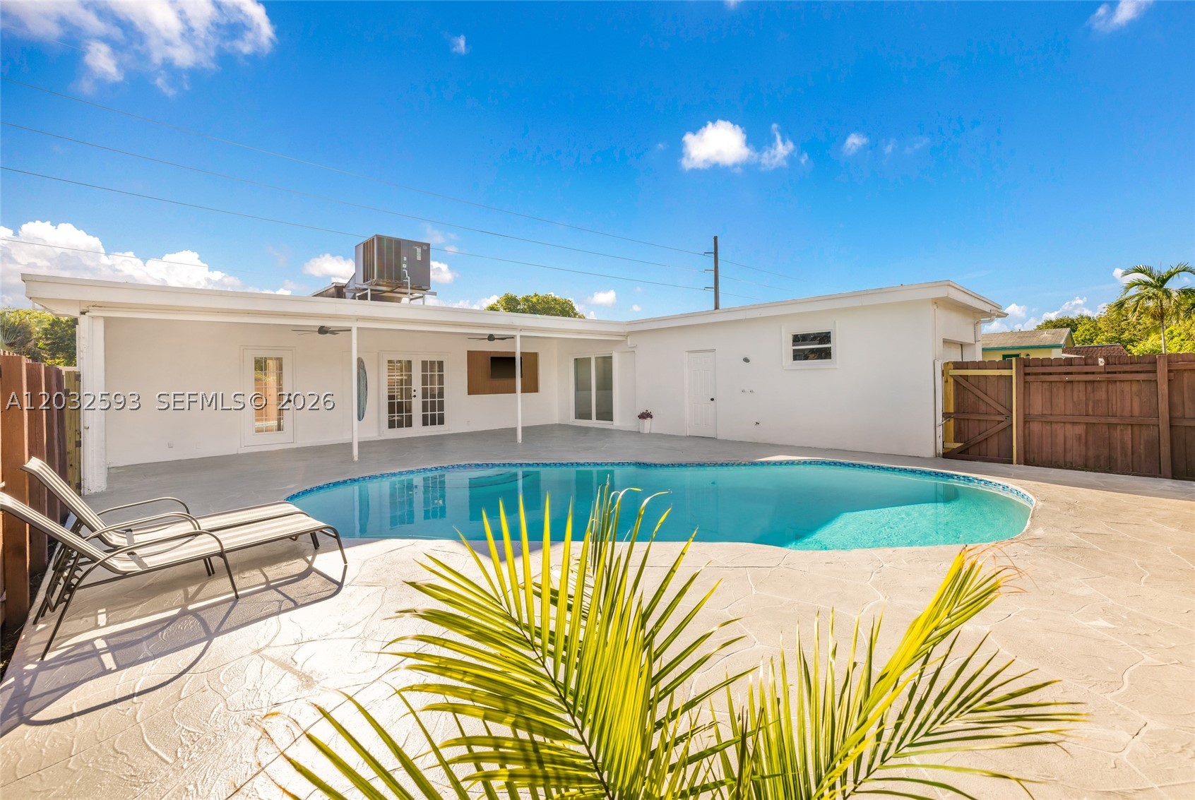 HOLLYWOOD HILLS AMEN PLAT - Residential