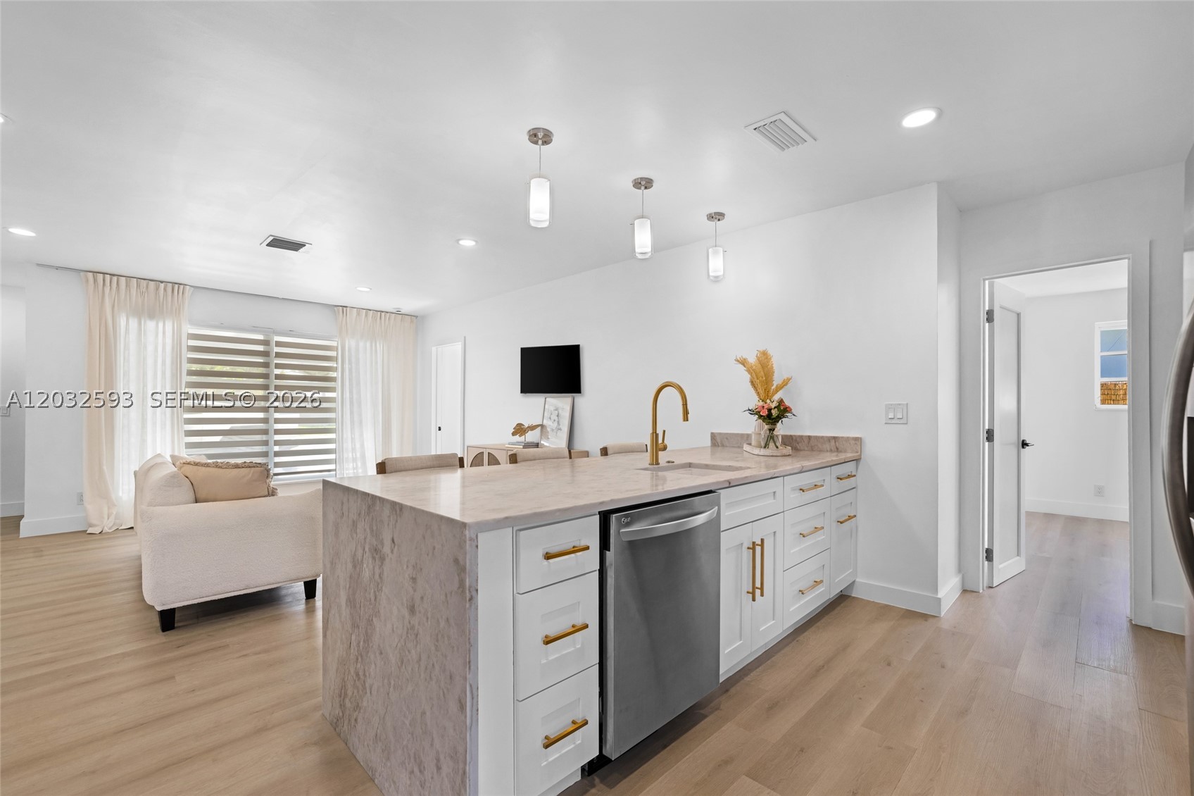HOLLYWOOD HILLS AMEN PLAT - Residential