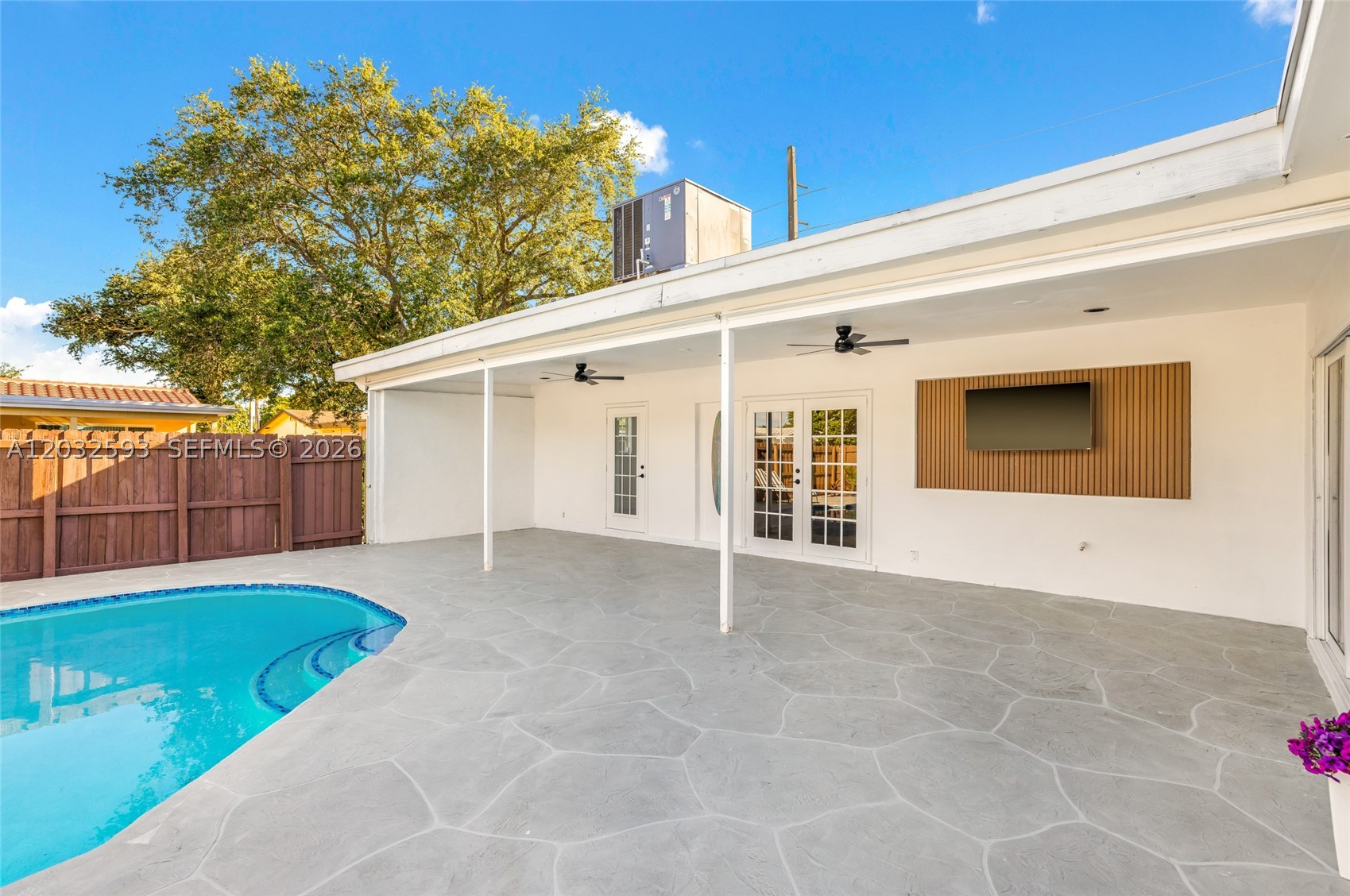 HOLLYWOOD HILLS AMEN PLAT - Residential