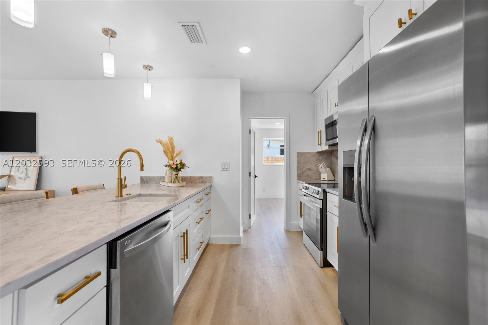 HOLLYWOOD HILLS AMEN PLAT - Residential