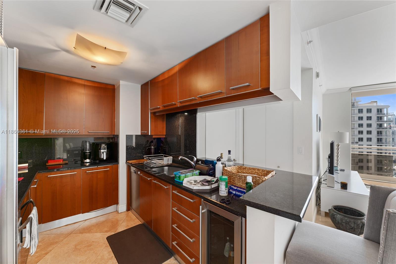 CARBONELL CONDO - Residential