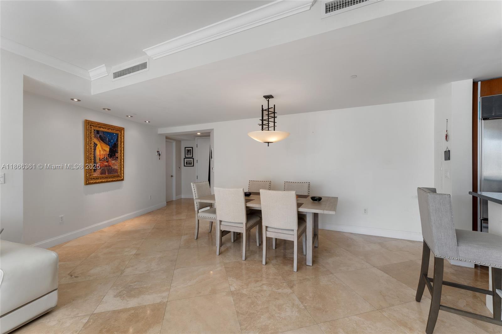 CARBONELL CONDO - Residential