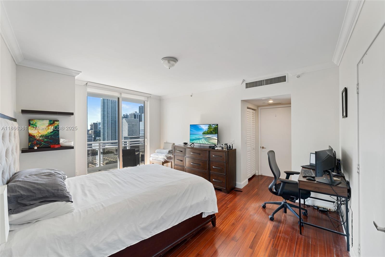 CARBONELL CONDO - Residential