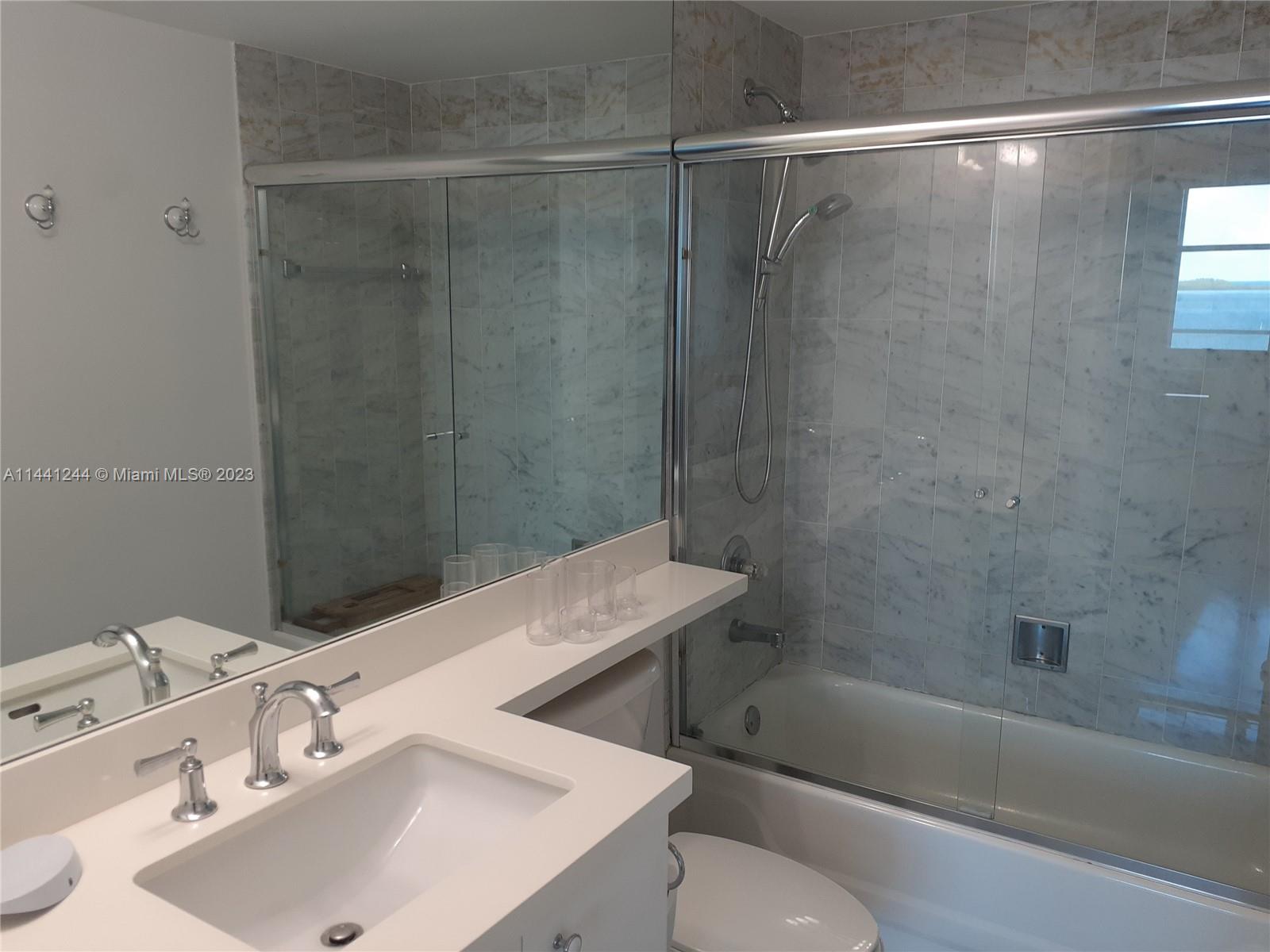 ST LOUIS CONDO - Residential Lease