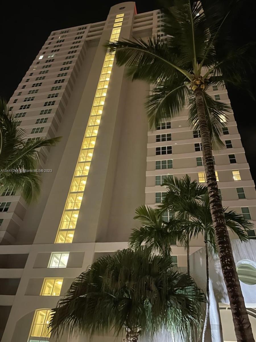 Astonishing 2 bedrooms 2 full bathrooms with breathtaking ocean front view of the Miami Seaport/Fisher island & Key Biscayne. This substantially remodeled unit, also includes inside stackable washer & dryer. One assigned under roof parking space. Move-In ready (Partially Furnished)!!! See Brokers Remark!!!