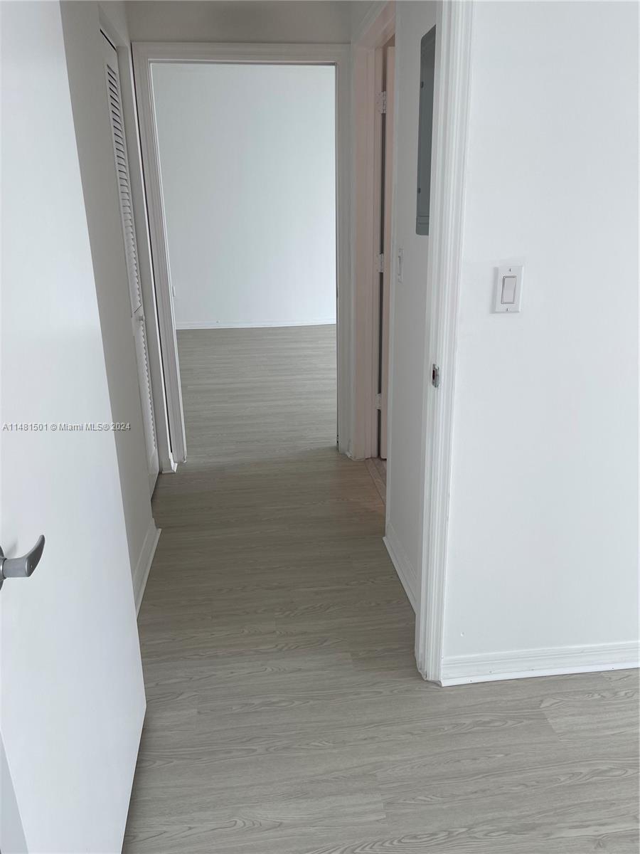 THE PLAZA 901 BRICKELL CO - Residential Lease