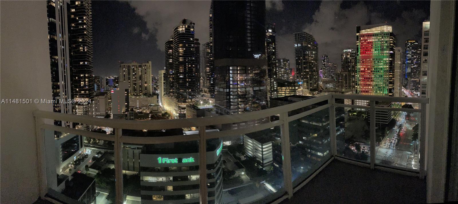 THE PLAZA 901 BRICKELL CO - Residential Lease
