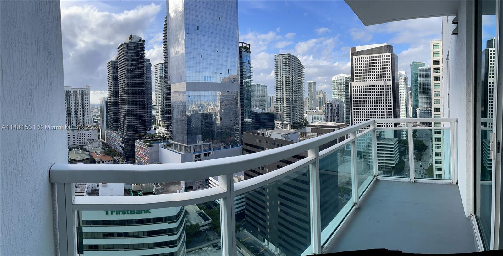 THE PLAZA 901 BRICKELL CO - Residential Lease