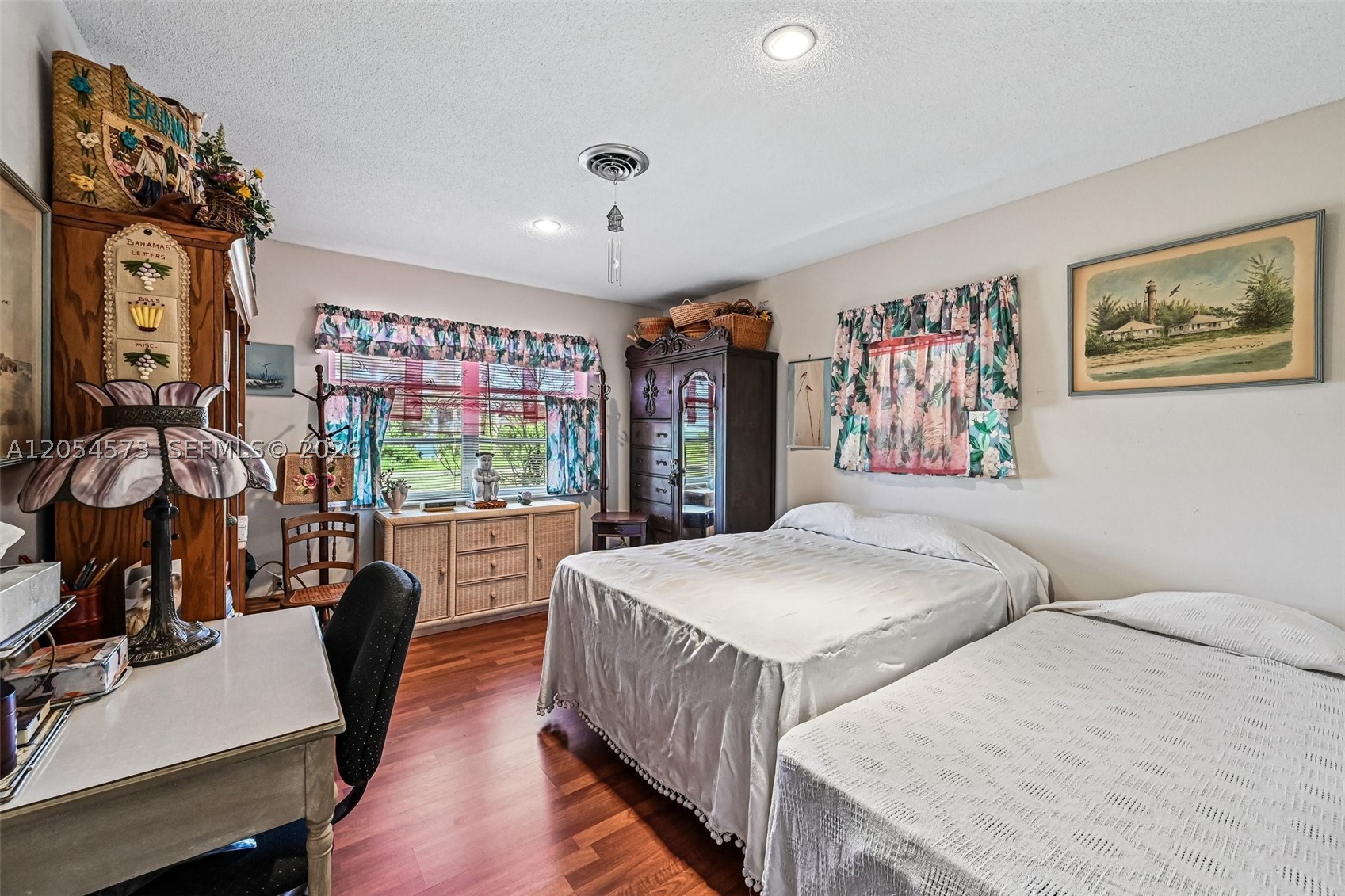 WATERFRONT BAY INDIAN RIVE - Residential
