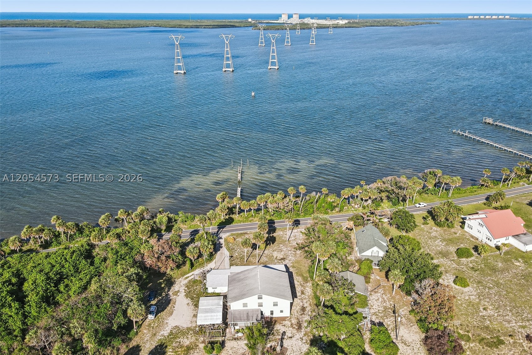 WATERFRONT BAY INDIAN RIVE - Residential