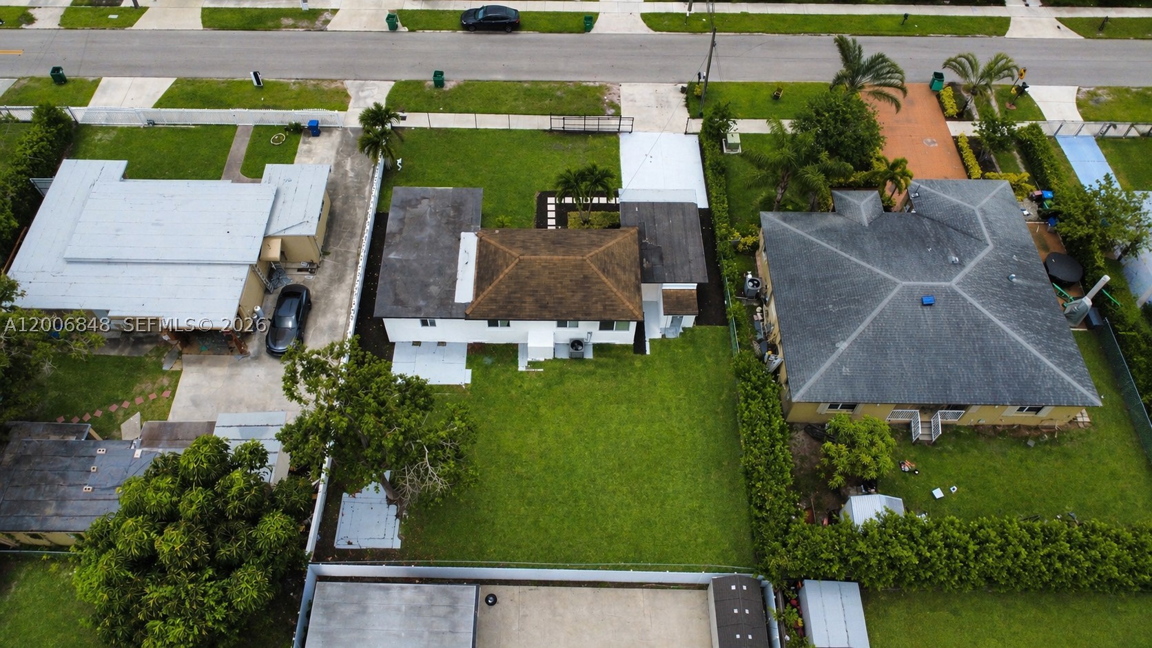 GOLDEN GLADES PARK 5TH AD - Residential
