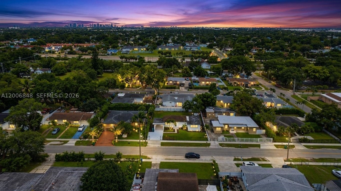 GOLDEN GLADES PARK 5TH AD - Residential