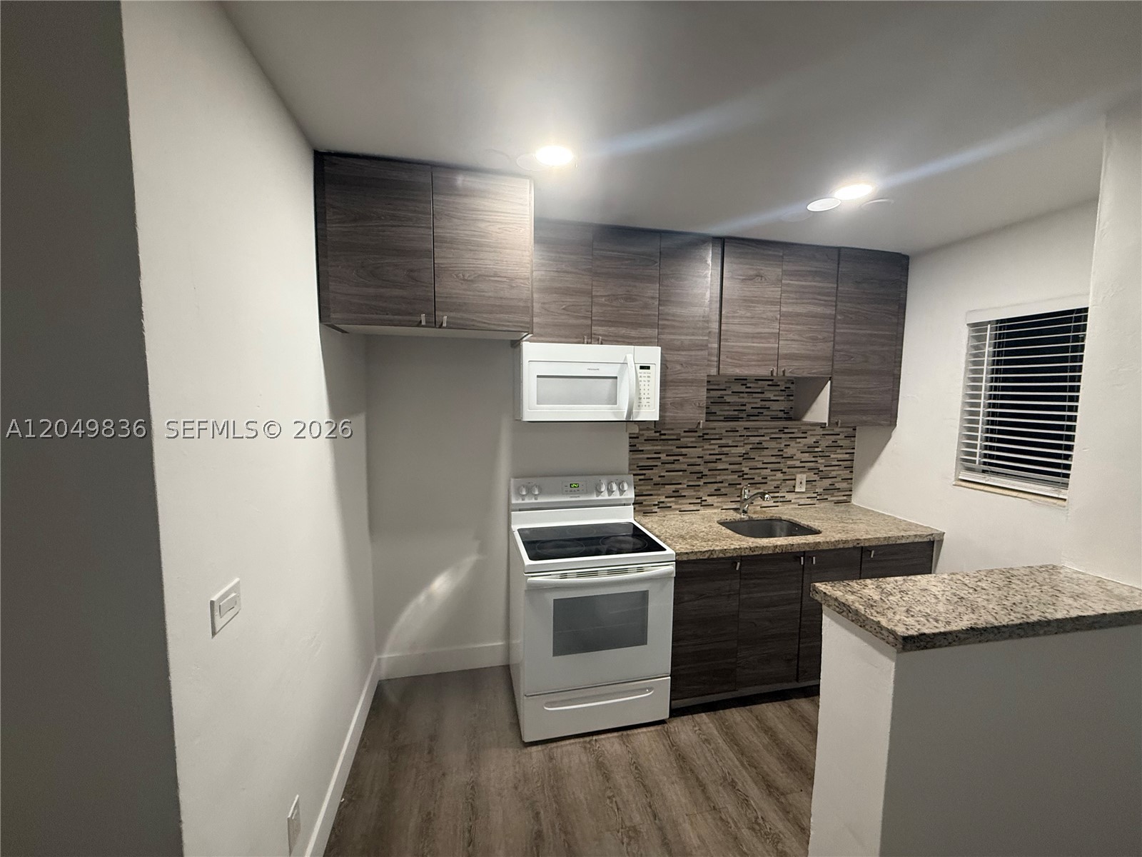 CITY OF MIAMI SOUTH - Residential Lease