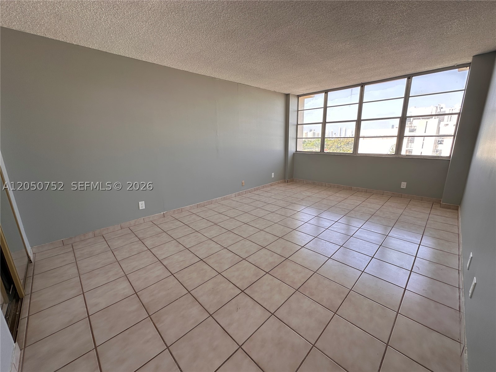 CRESTVIEW TOWERS CONDO - Residential Lease