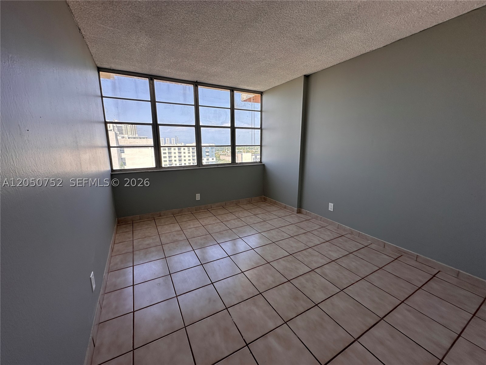 CRESTVIEW TOWERS CONDO - Residential Lease
