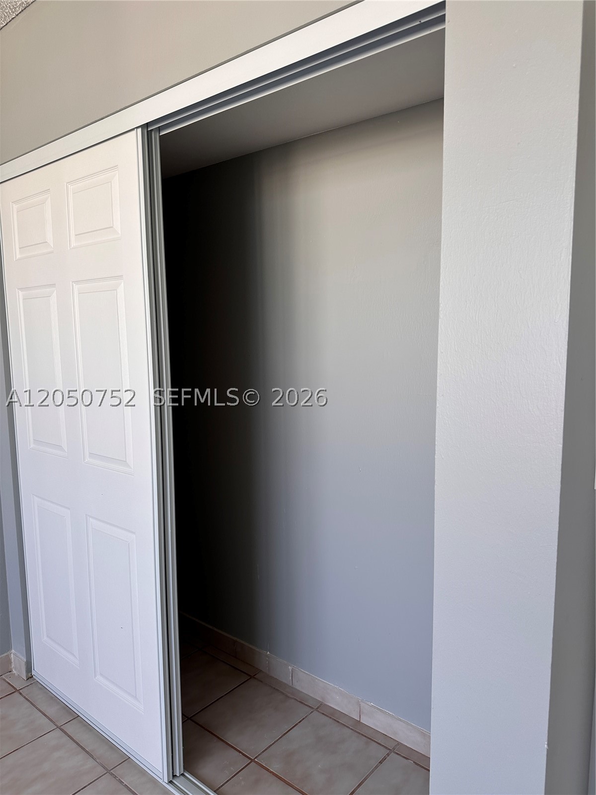 CRESTVIEW TOWERS CONDO - Residential Lease
