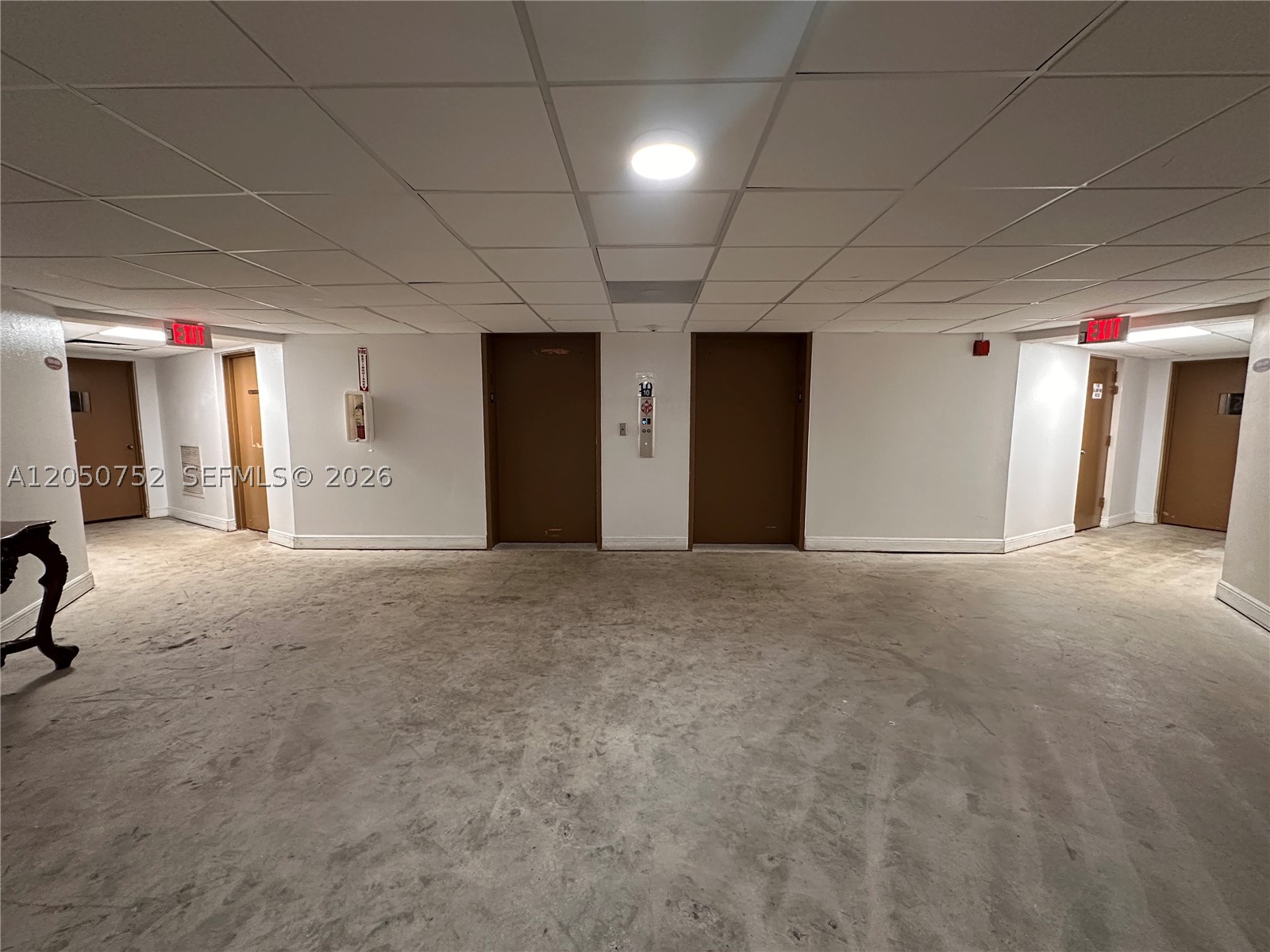 CRESTVIEW TOWERS CONDO - Residential Lease
