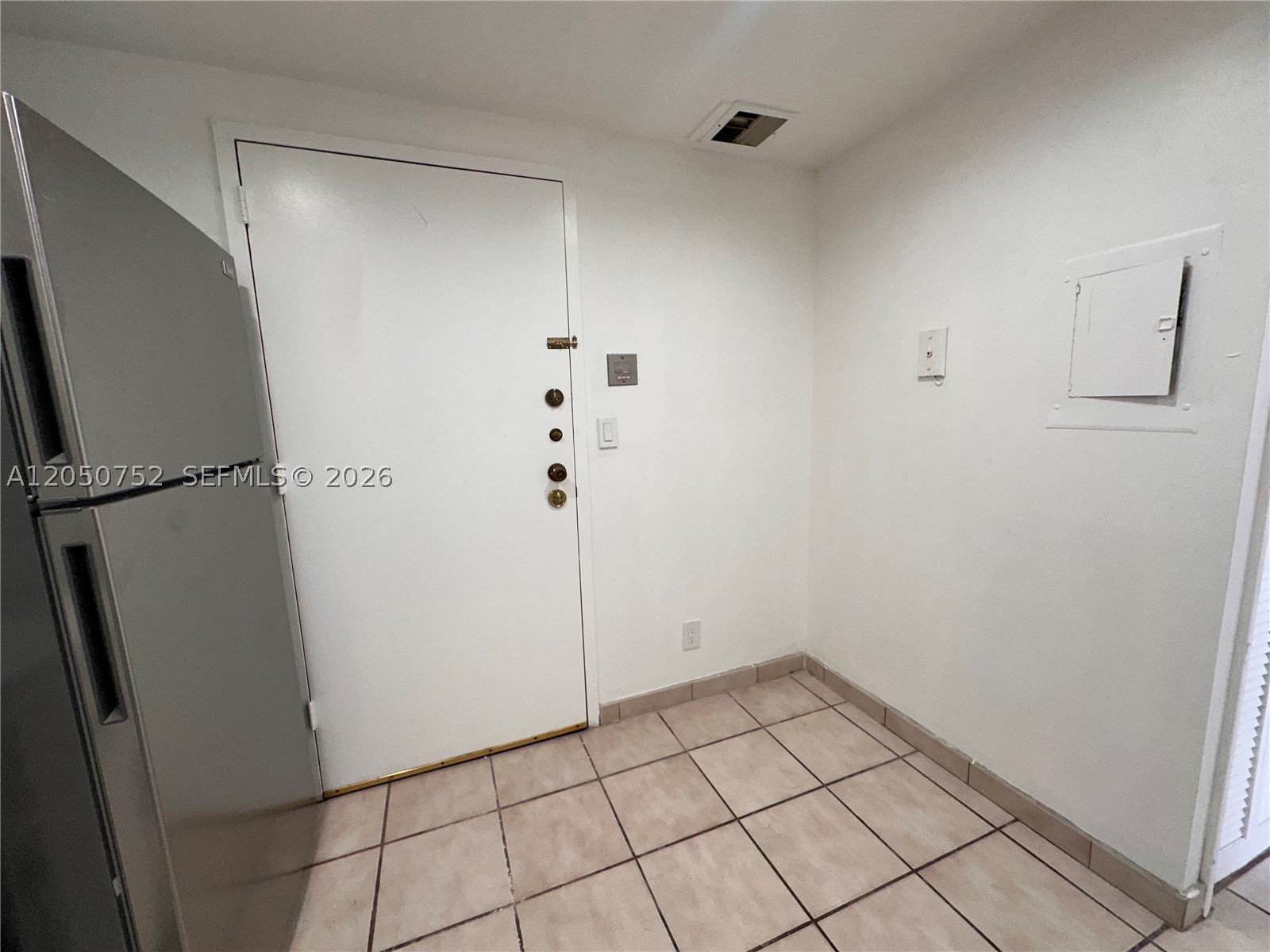 CRESTVIEW TOWERS CONDO - Residential Lease