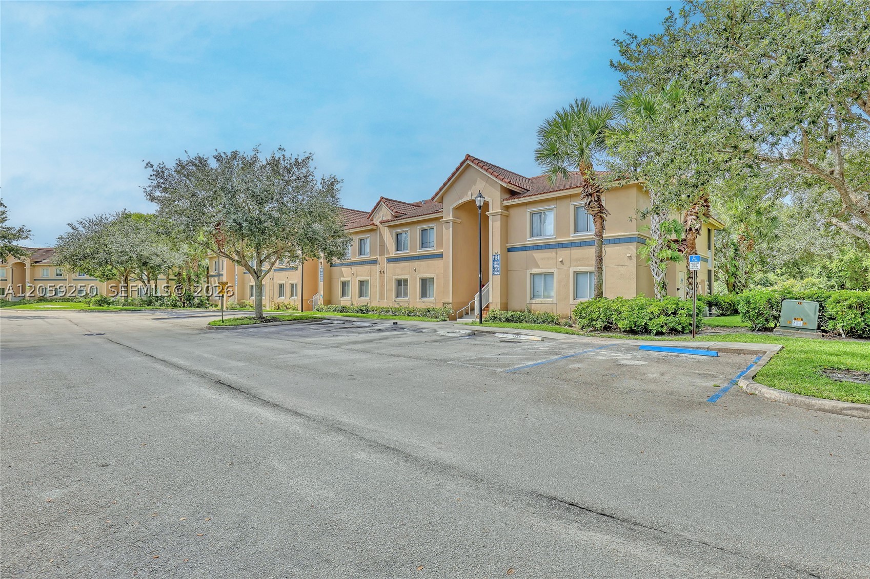 BELVEDERE ISLES CONDO - Residential