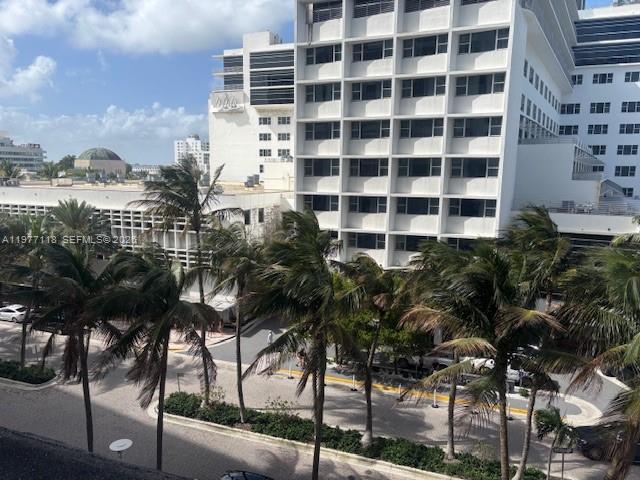 THE DECOPLAGE CONDO - Residential Lease